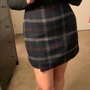 Uniqlo plaid skirt